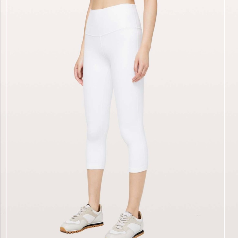 White Lululemon Align Leggings! Never worn! Size 4